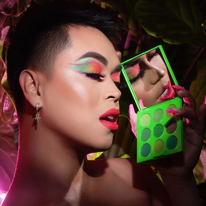City Color Paradise Love Green 9 Color Eyeshadow Compact with Mirror